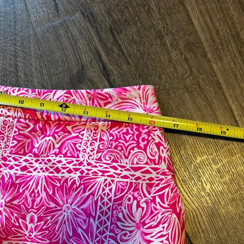 Lilly Pulitzer Vibrant Pink Patterned Skorts